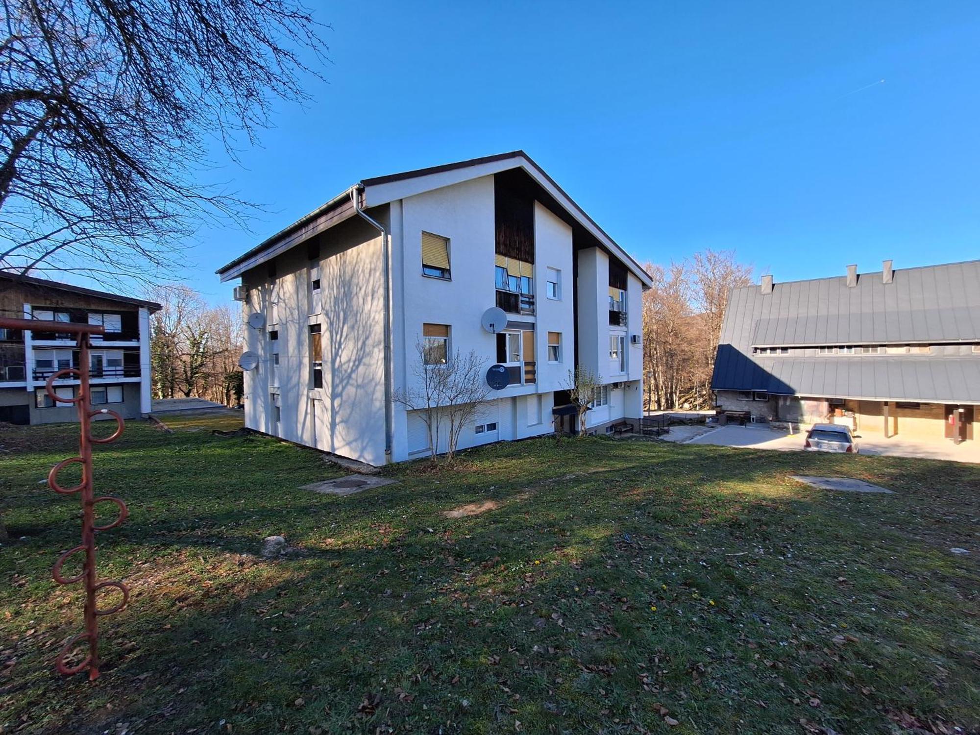 Apartments Nada&Yoya Plitvicka Jezera Bagian luar foto
